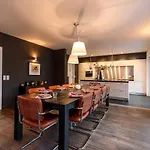 Casiola - Fabulous House For 8 People With Sunny Garden