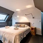 Casiola - Fabulous House For 8 People With Sunny Garden Nyaraló *