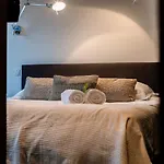 Casiola - Fabulous House For 8 People With Sunny Garden Nyaraló