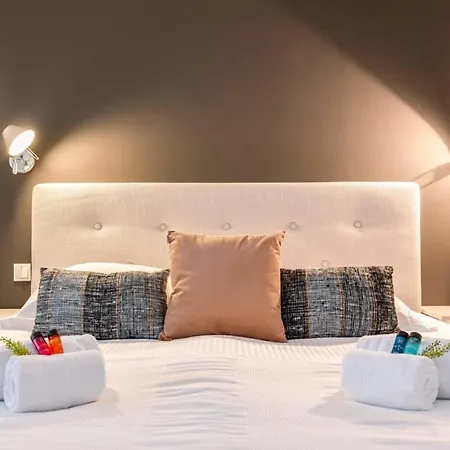 Semesterbostad Huswell - Fabulous House For 8 People With Sunny Garden