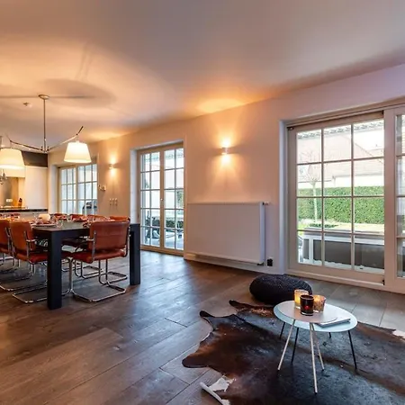 Tatil Evi Casiola - Fabulous House For 8 People With Sunny Garden Knokke-Heist