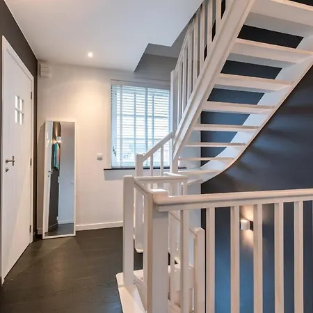 Casiola - Fabulous House For 8 People With Sunny Garden