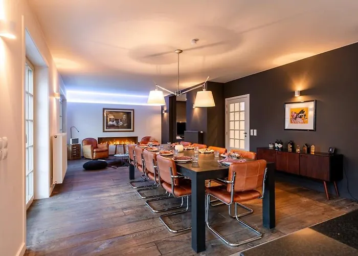 Huswell - Fabulous House For 8 People With Sunny Garden