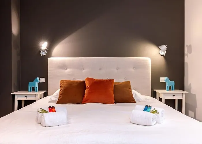 Semesterbostad Huswell - Fabulous House For 8 People With Sunny Garden *