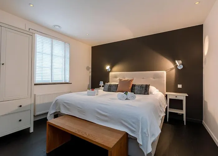 Huswell - Fabulous House For 8 People With Sunny Garden Semesterbostad *