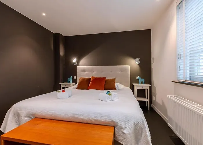 Huswell - Fabulous House For 8 People With Sunny Garden * Knokke-Heist