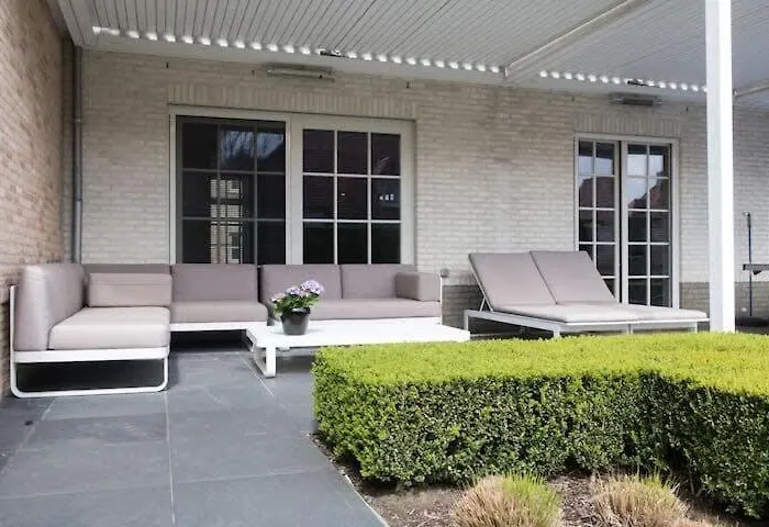 Huswell - Fabulous House For 8 People With Sunny Garden Semesterbostad Knokke-Heist