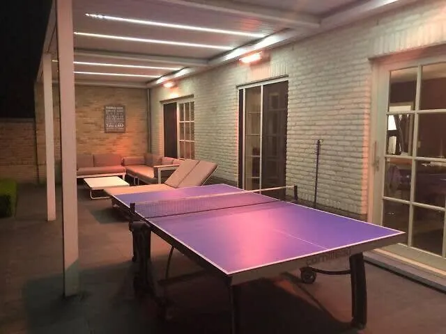 Huswell - Fabulous House For 8 People With Sunny Garden Knokke-Heist